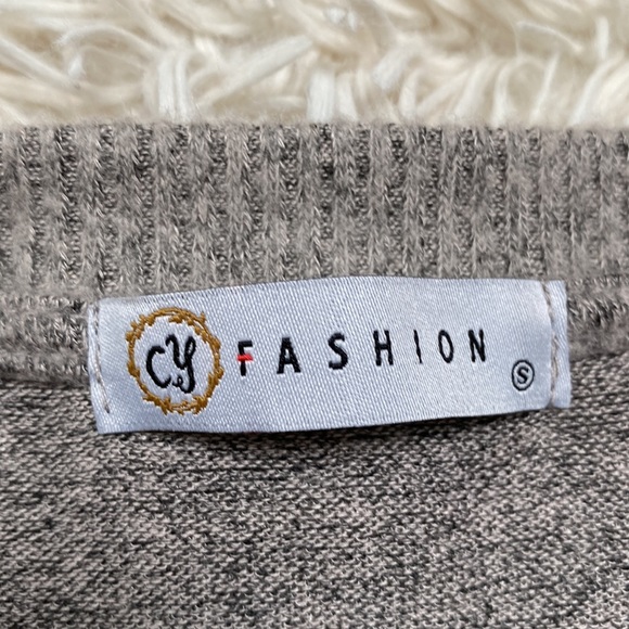 CY Fashion Hacci Colorblock Top 💗 Taupe White & Olive - Picture 11 of 12